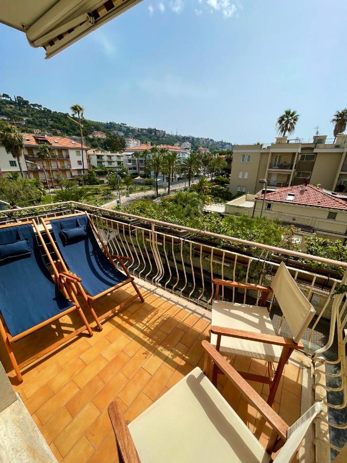 Casa Vacanze Il Veliero Διαμέρισμα Bordighera Εξωτερικό φωτογραφία